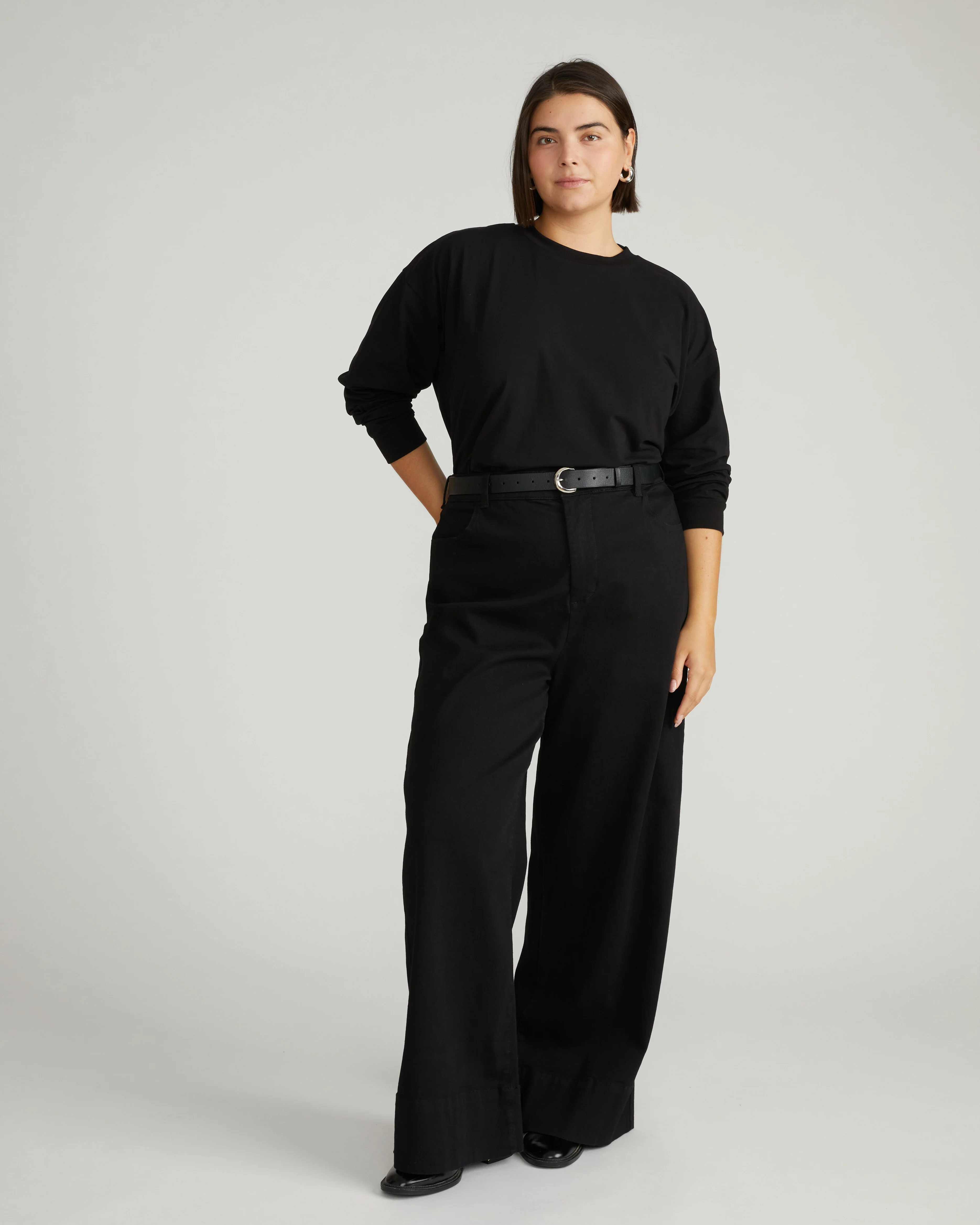 Long Sleeve Relaxed Tee - Black
